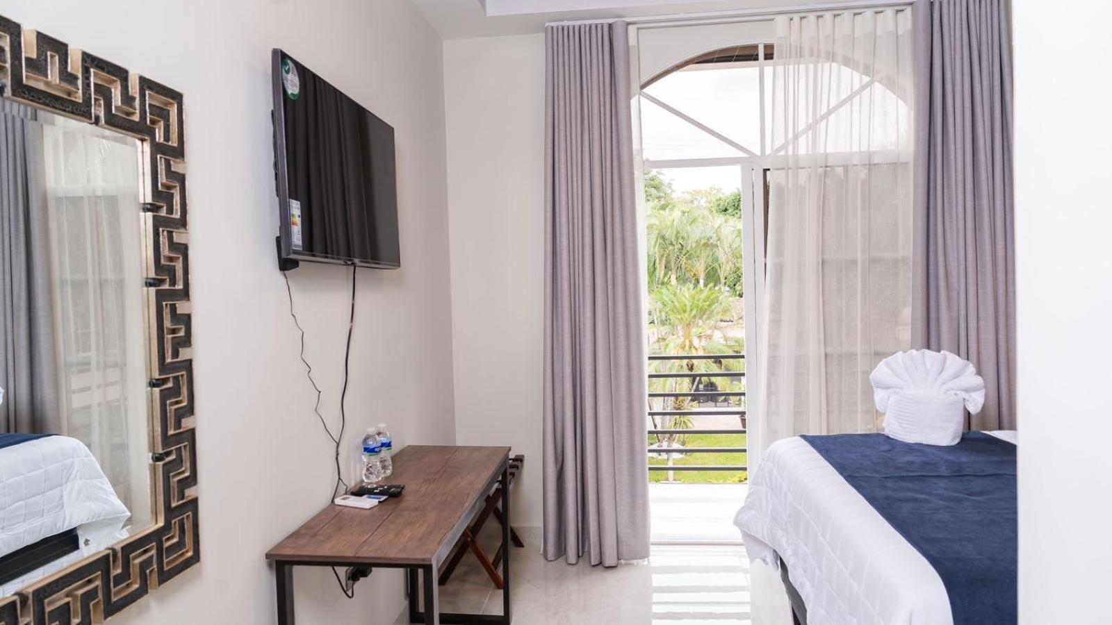 Hotel Boutique Nueva Valladolid 코마야과 외부 사진